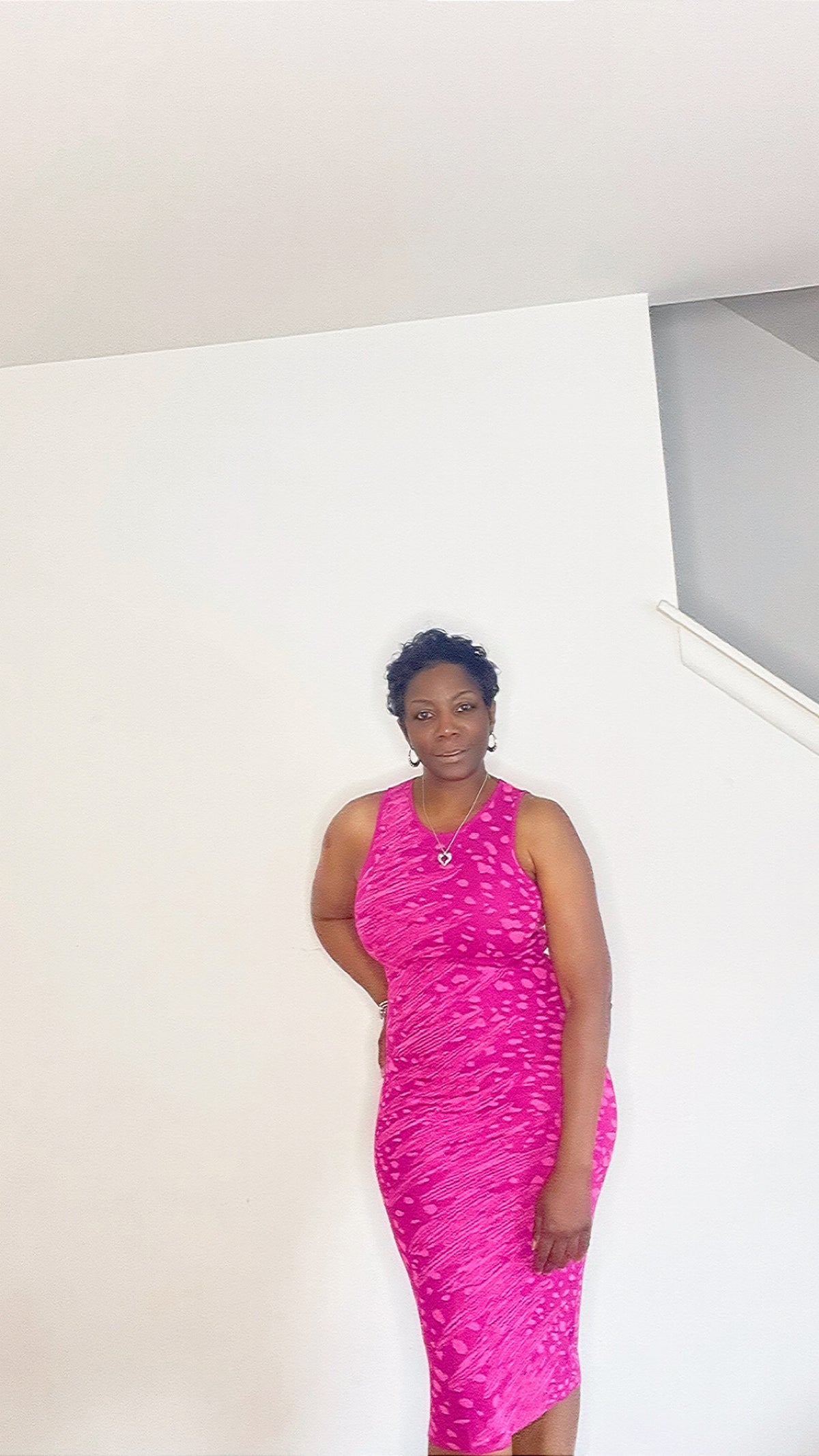 MAGENTA